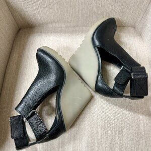 BCBG Max Azaria extured Black Leather double strap Peep Toe Ankle Boots